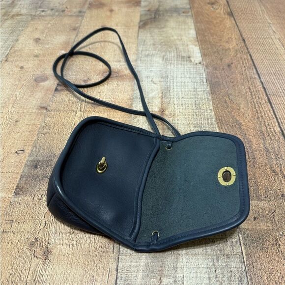 Coach Vintage Everett Crossbody Bag Mini - Picture 11 of 14